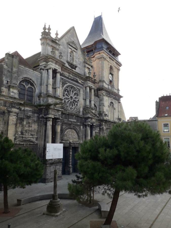 Chez Camille Et Vincent Apartment Dieppe Bagian luar foto
